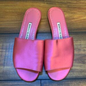 Manolo Blahnik Pink Satin Slide Sandals Sz 35.5 / 5.5 US